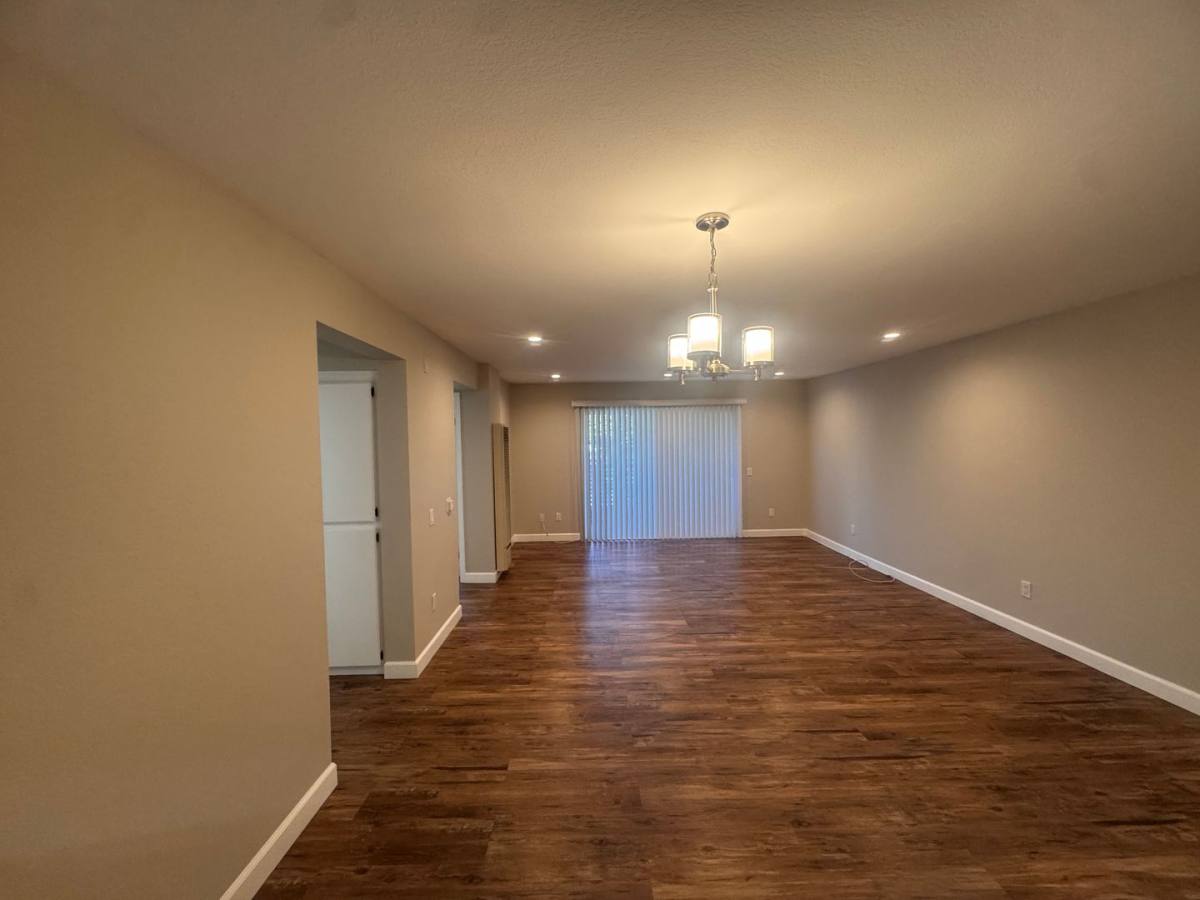 Apartment for rent at 1355 Loma Ave, Long Beach, CA 90804