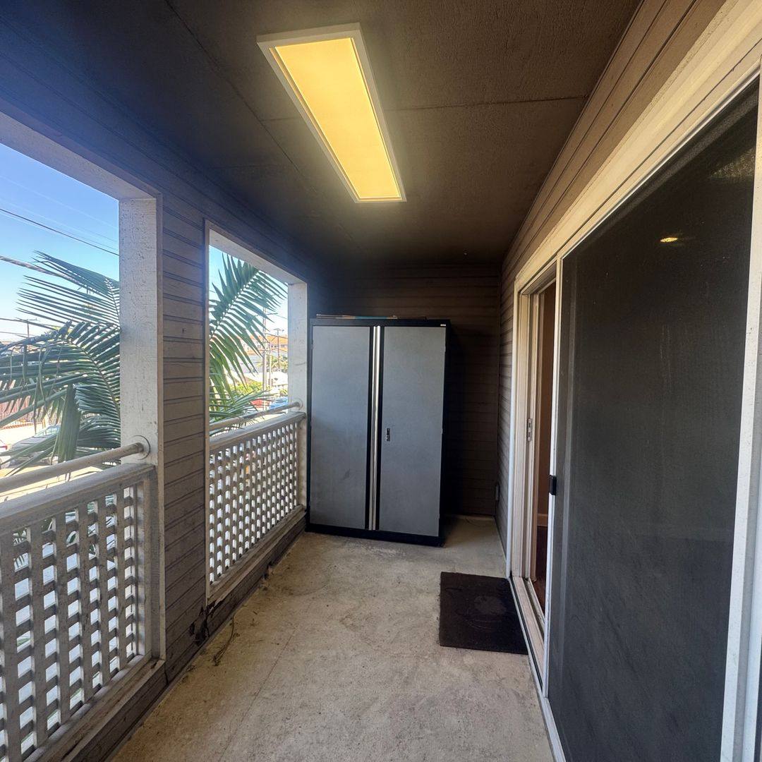 Apartment for rent at 1355 Loma Ave, Long Beach, CA 90804