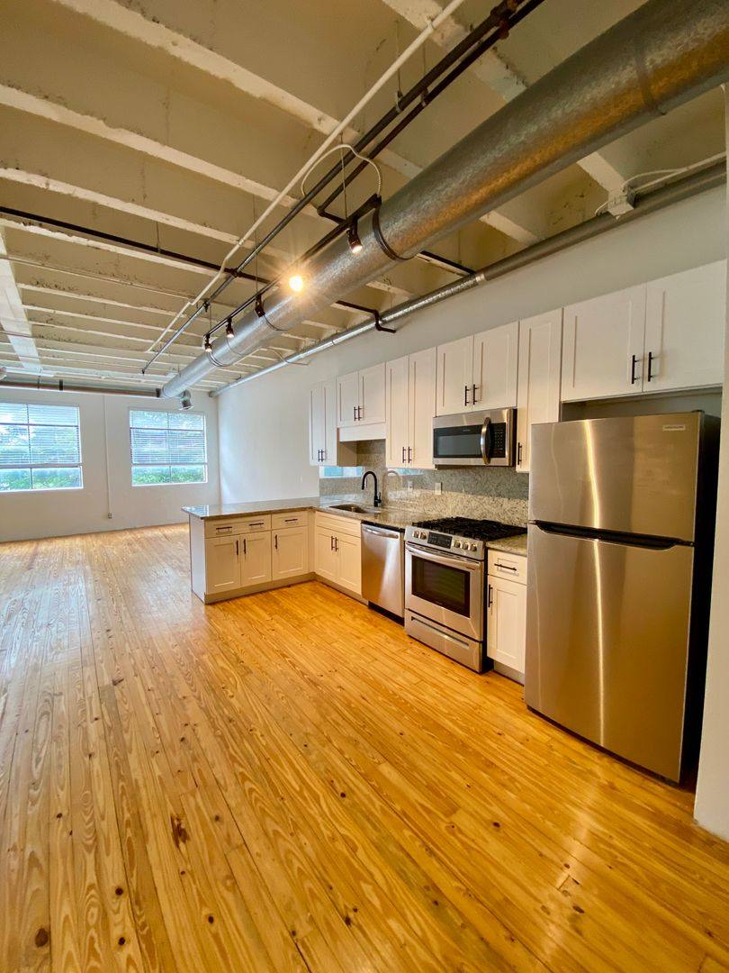 Apartment for rent at 900 Peachtree St NE, Atlanta, GA 30309