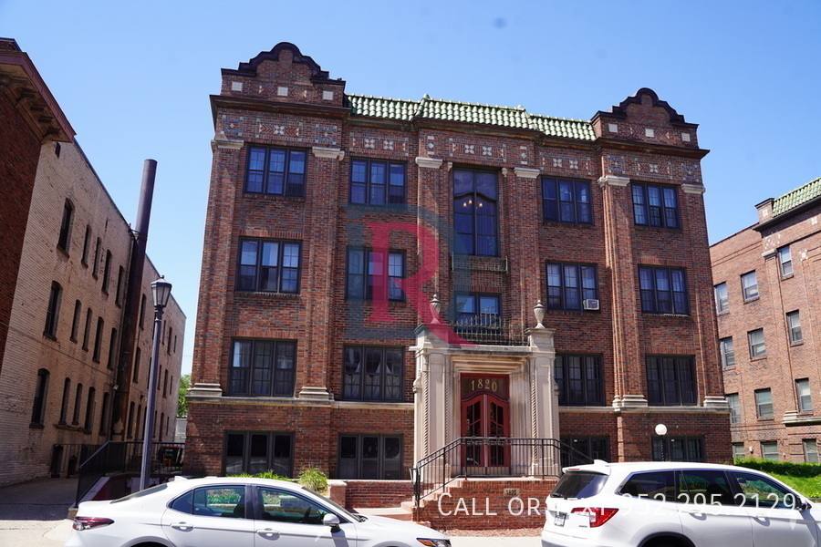 Apartment for rent at 1820 1st Ave S #305, Minneapolis, MN 55403