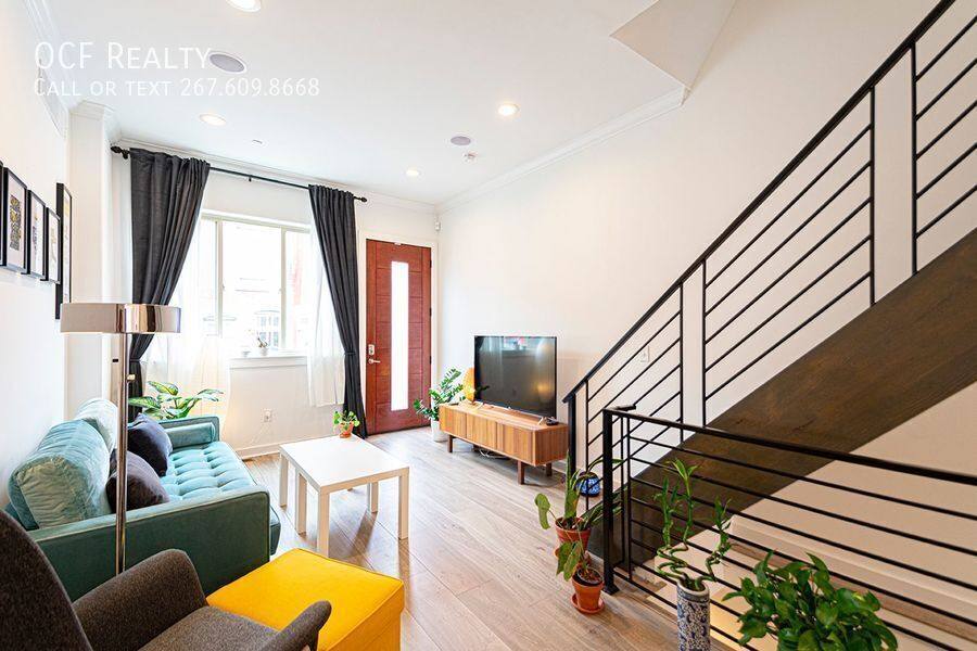 House for rent at 2137 Cross St, Philadelphia, PA 19146