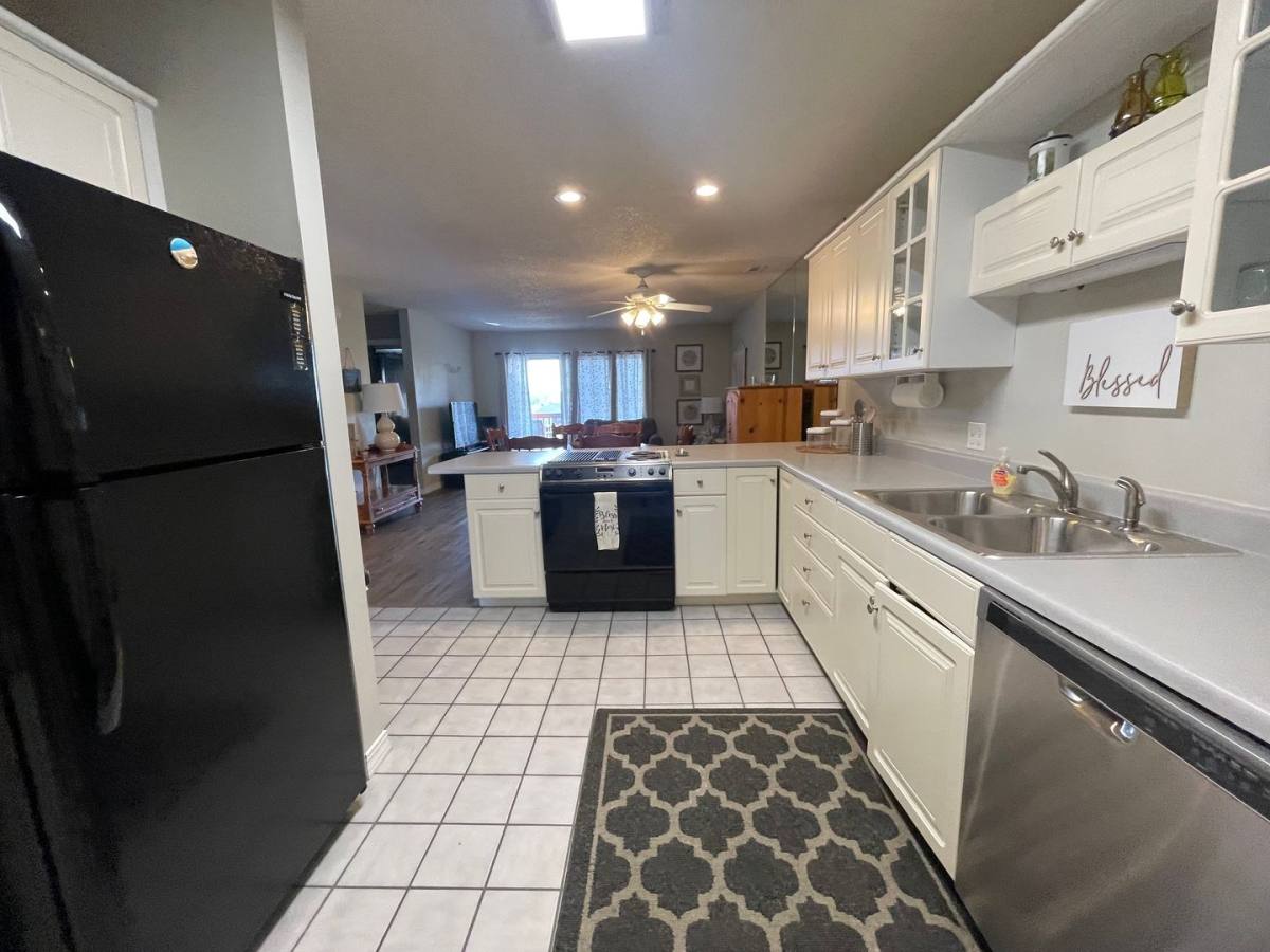 Apartment for rent at 193 Avondale Dr #10, Branson, MO 65616