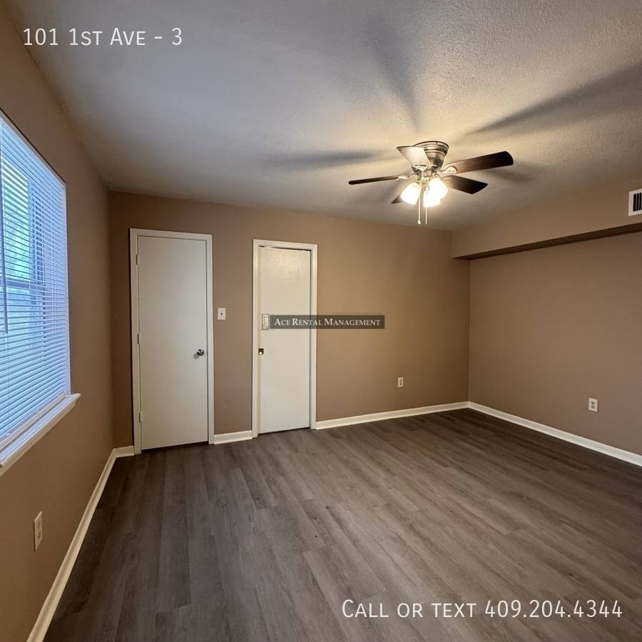 Apartment for rent at 101 1st Ave #3, Nederland, TX 77627