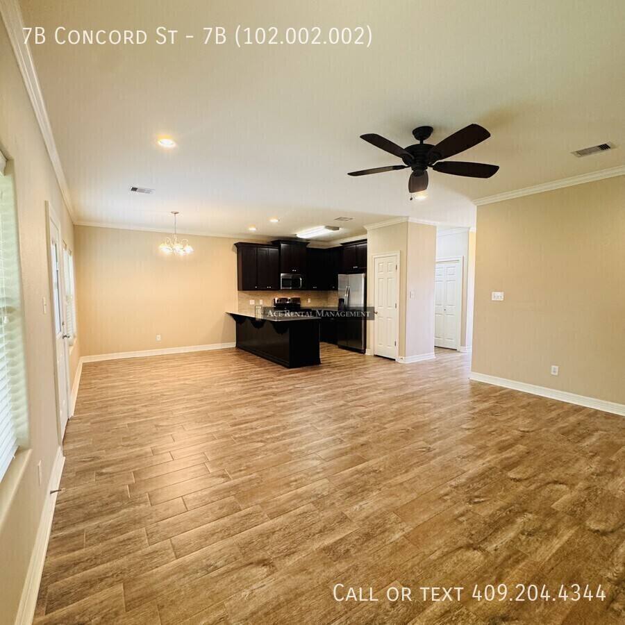 Apartment for rent at 7B Concord St #7B 102-002-002, Orange, TX 77630