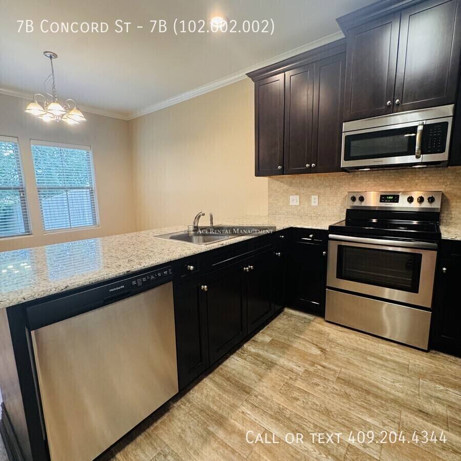 Apartment for rent at 7B Concord St #7B 102-002-002, Orange, TX 77630