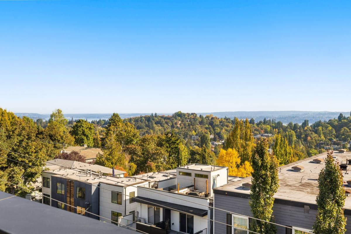 Apartment for rent at 113 24th Ave E, Seattle, WA 98112