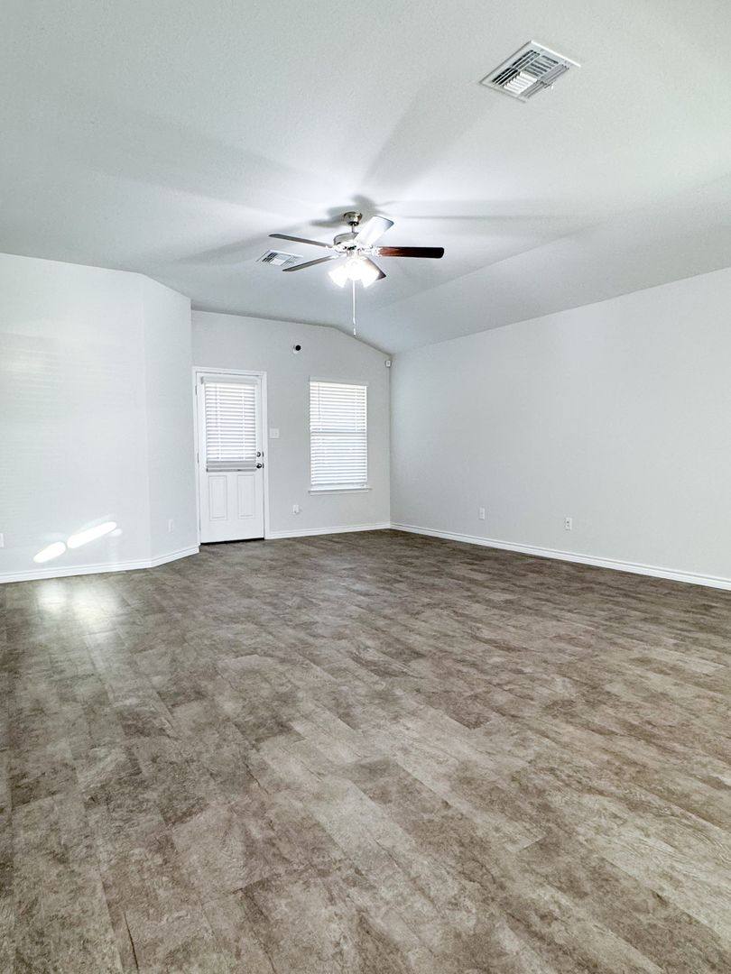 House for rent at 6233 Lavaca Dr, Belton, TX 76513