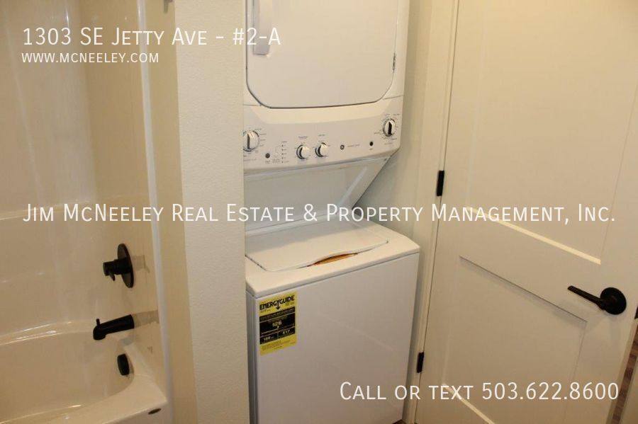 Apartment for rent at 1303 SE Jetty Ave #2-A, Warrenton, OR 97146