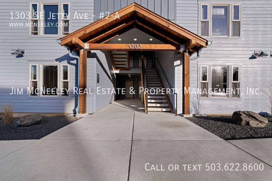 Apartment for rent at 1303 SE Jetty Ave #2-A, Warrenton, OR 97146