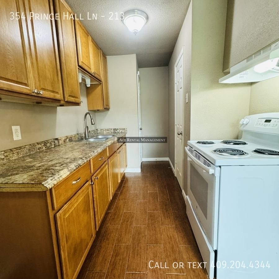 Apartment for rent at 354 Prince Hall Lane #213, Silsbee, TX 77656