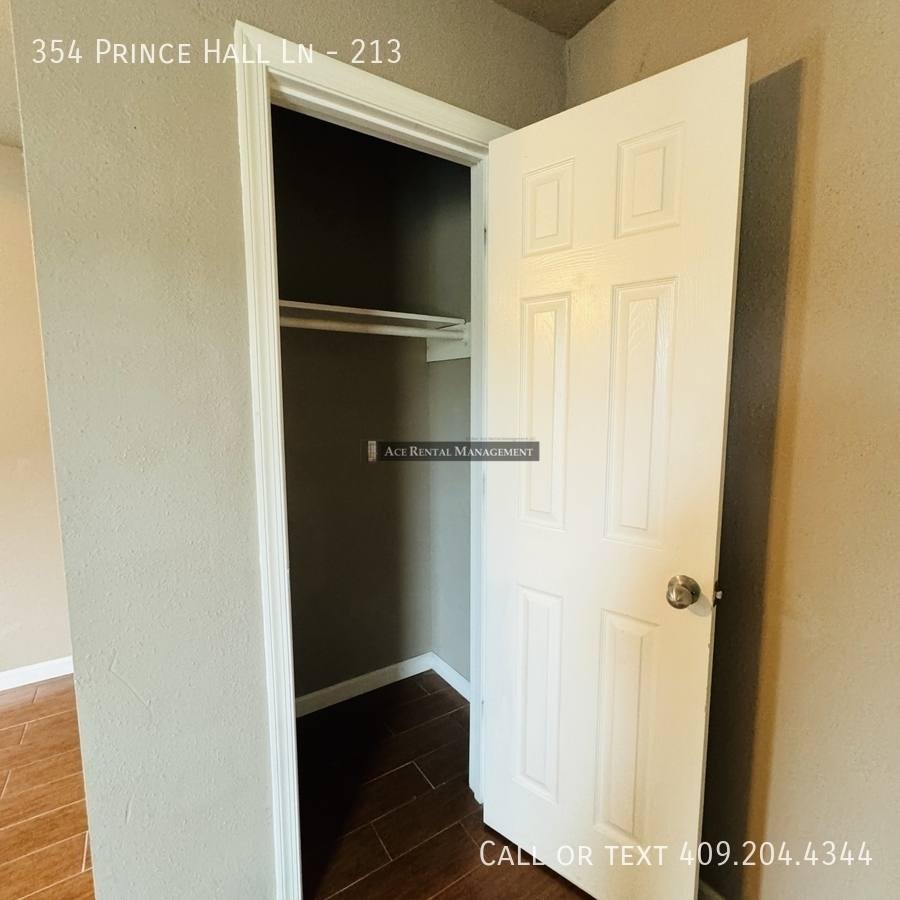 Apartment for rent at 354 Prince Hall Lane #213, Silsbee, TX 77656