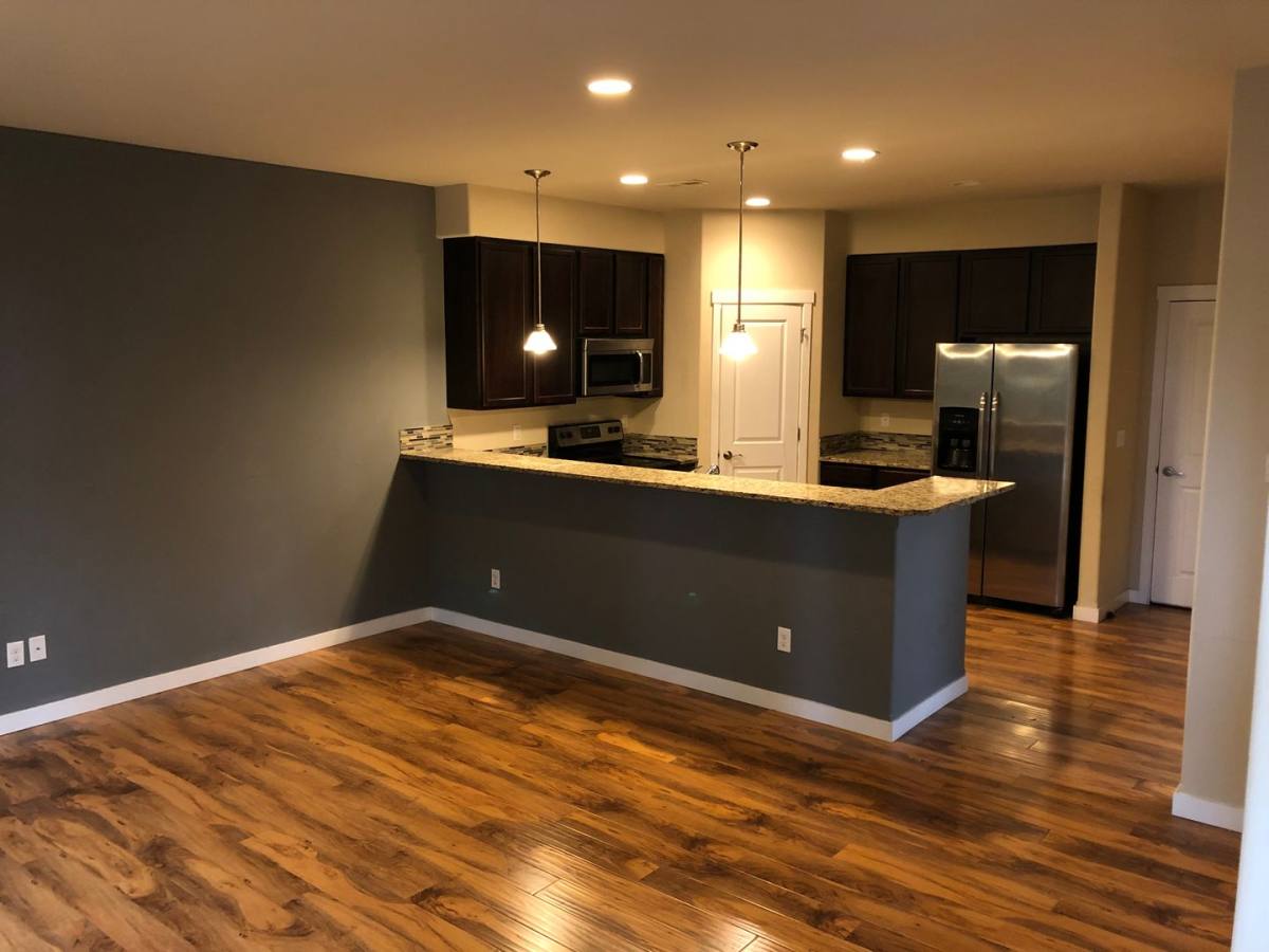 Townhouse for rent at 14015 34th Dr SE, Bothell, WA 98012