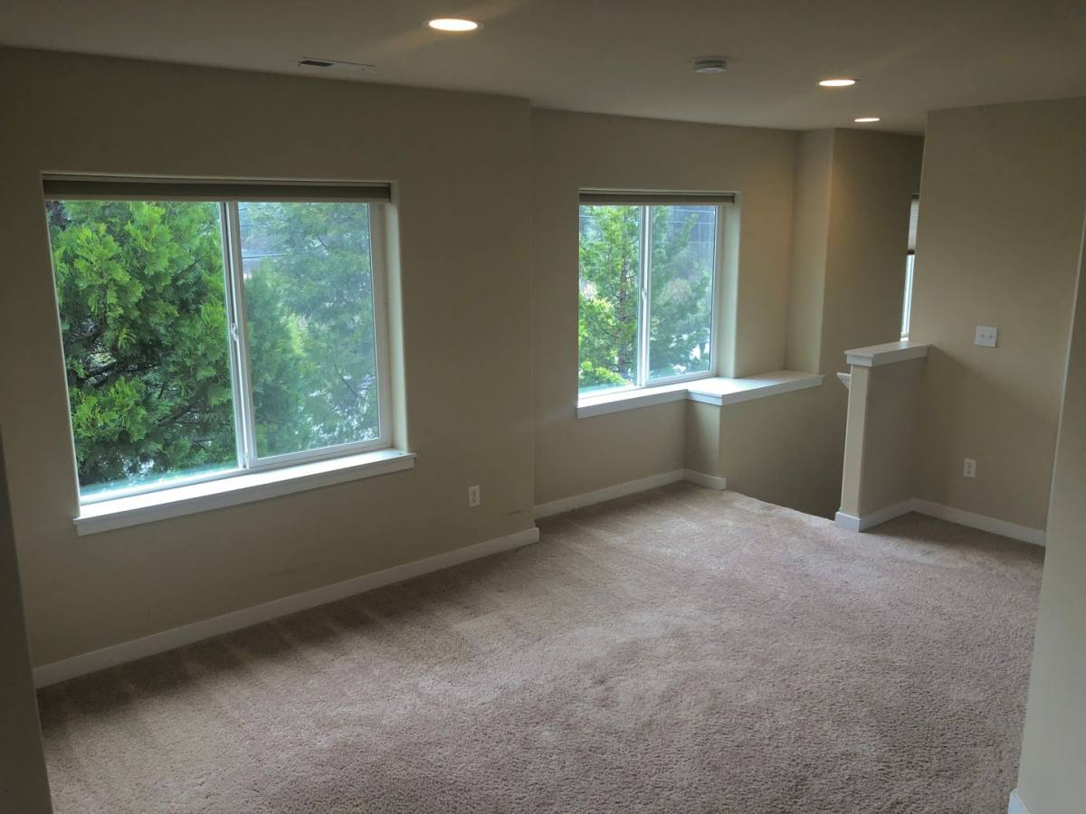 Townhouse for rent at 14015 34th Dr SE, Bothell, WA 98012