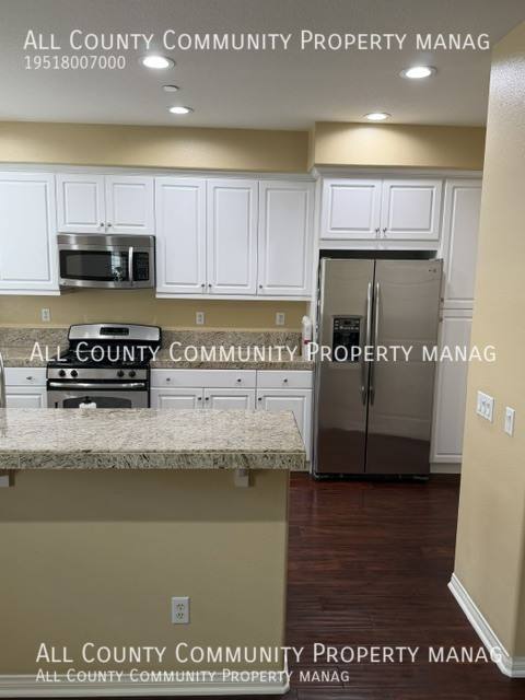 Townhouse for rent at 315 Linden Dr, Orange, CA 92865