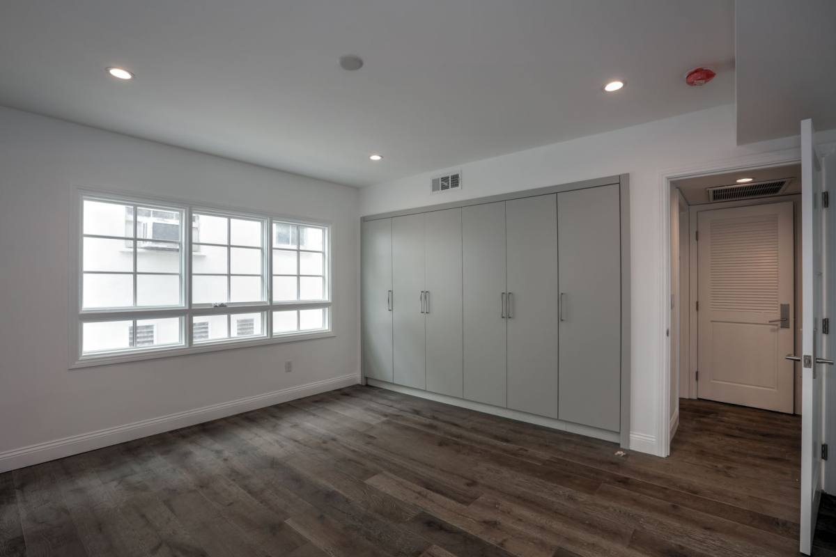 Apartment for rent at 1105 Alta Loma Rd, West Hollywood, CA 90069