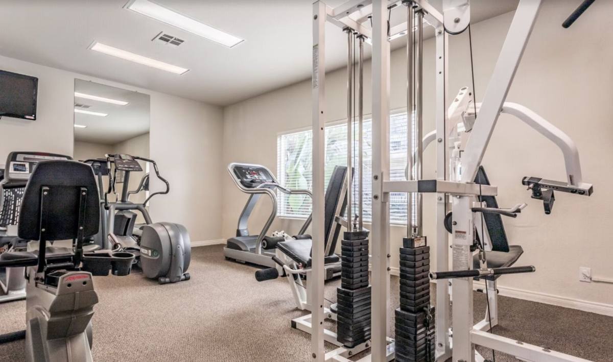Apartment for rent at 2841 E Lincoln Ave, Anaheim, CA 92806