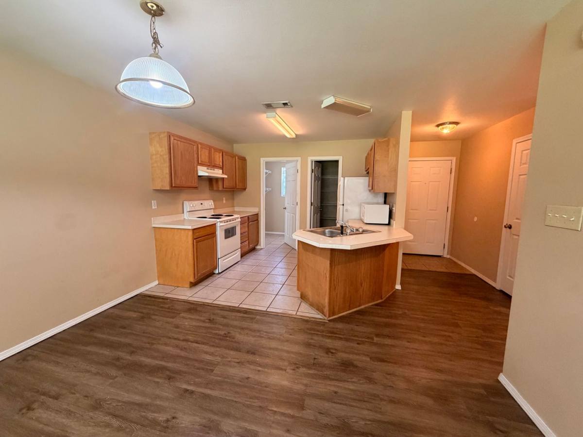 Apartment for rent at 3805 E 6th St, Russellville, AR 72801