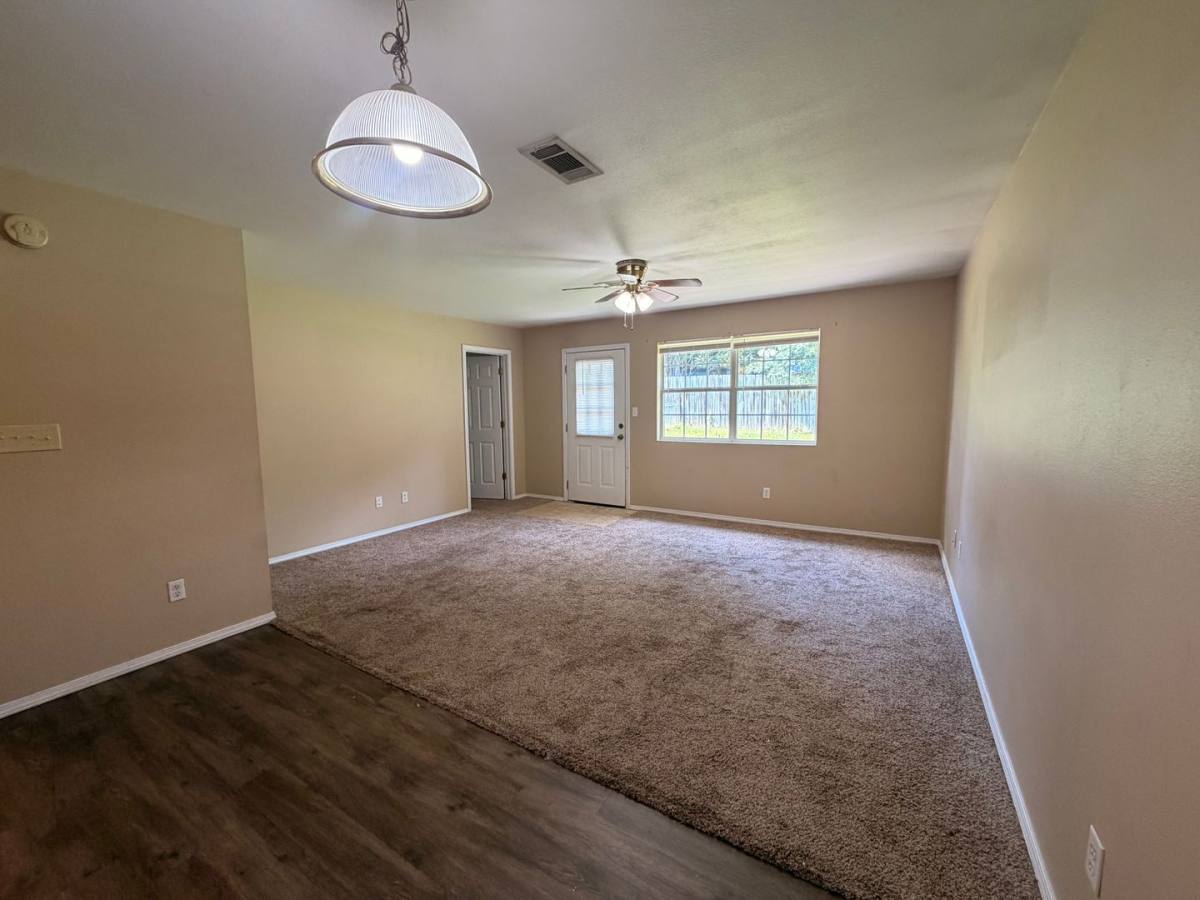 Apartment for rent at 3805 E 6th St, Russellville, AR 72801