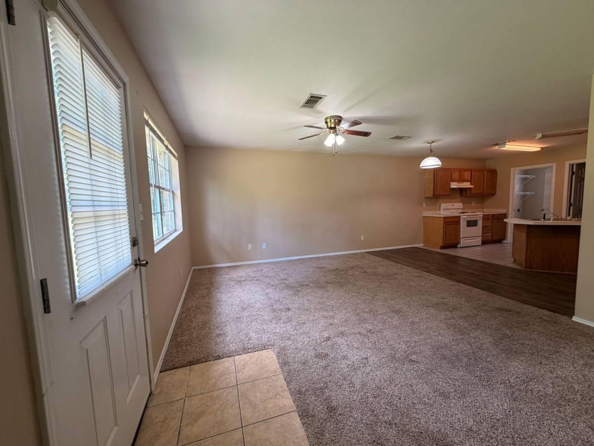 Apartment for rent at 3805 E 6th St, Russellville, AR 72801