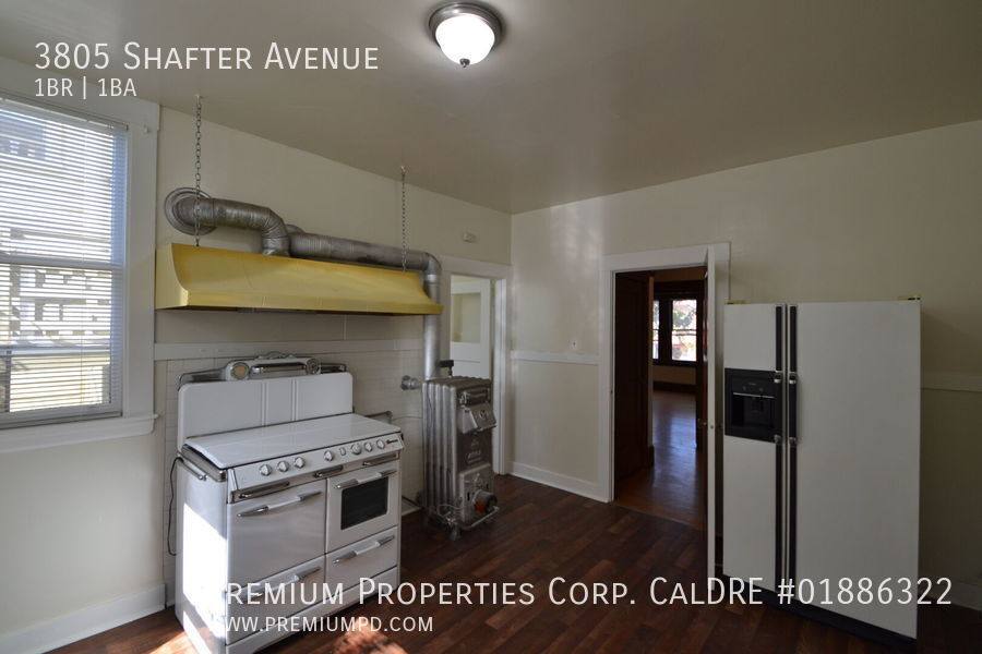 Apartment for rent at 3805 Shafter Ave, Oakland, CA 94609