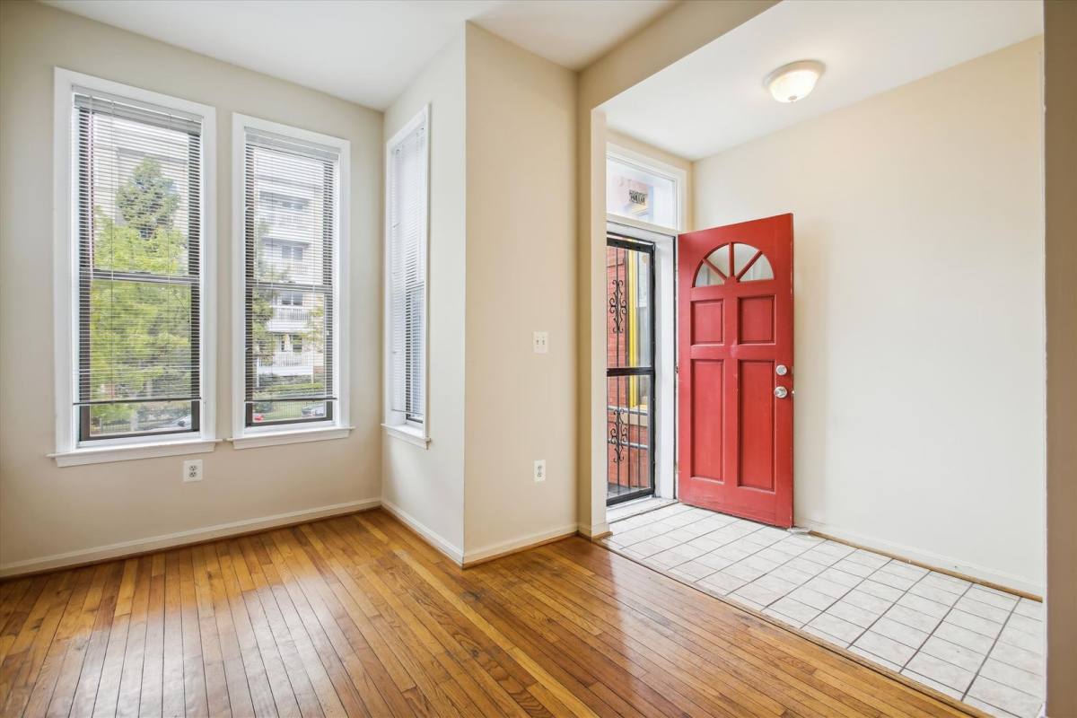 Apartment for rent at 2025 11th St NW, Washington, DC 20001