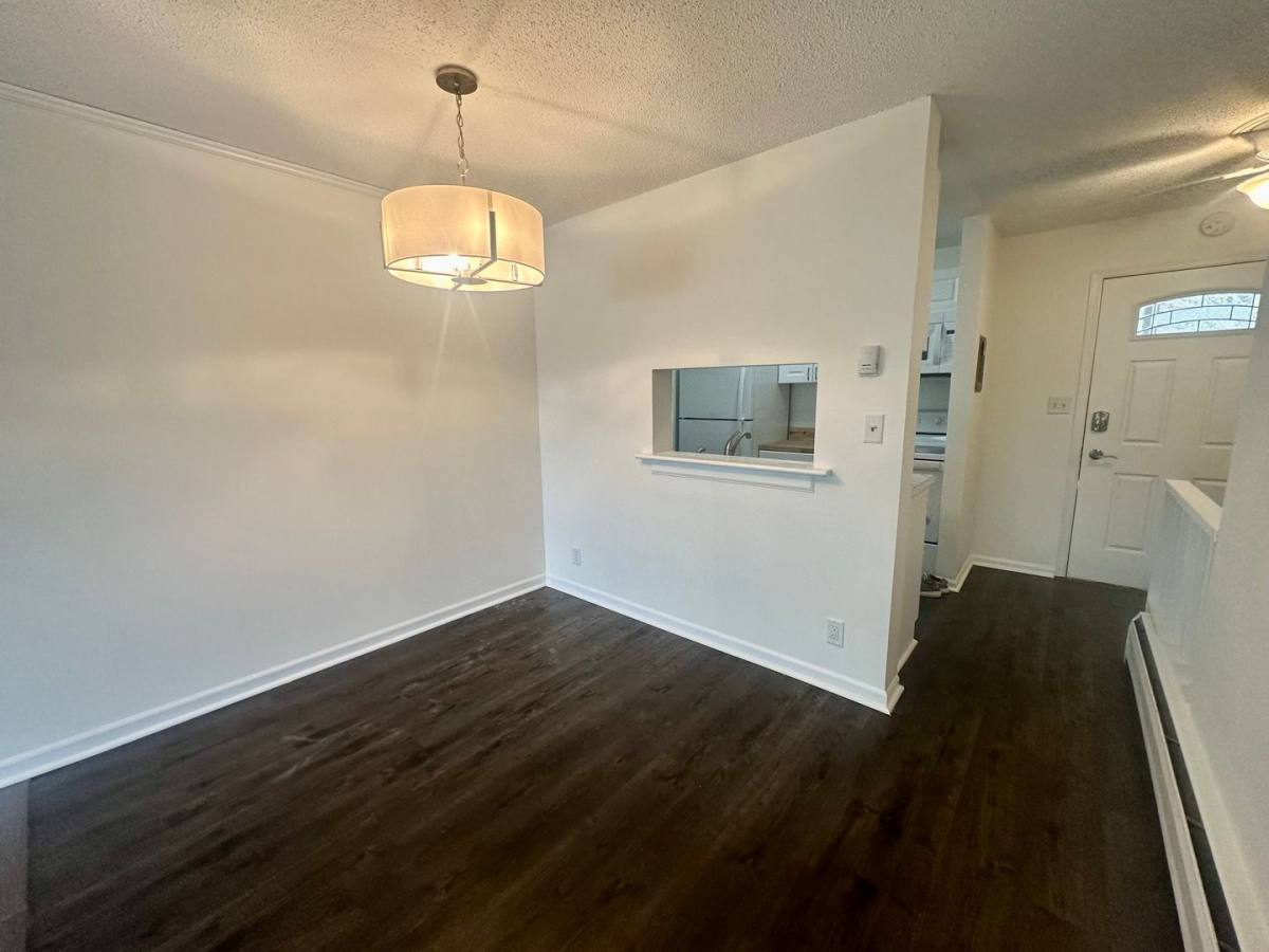 Apartment for rent at 380 Ramsey St, Saint Paul, MN 55102