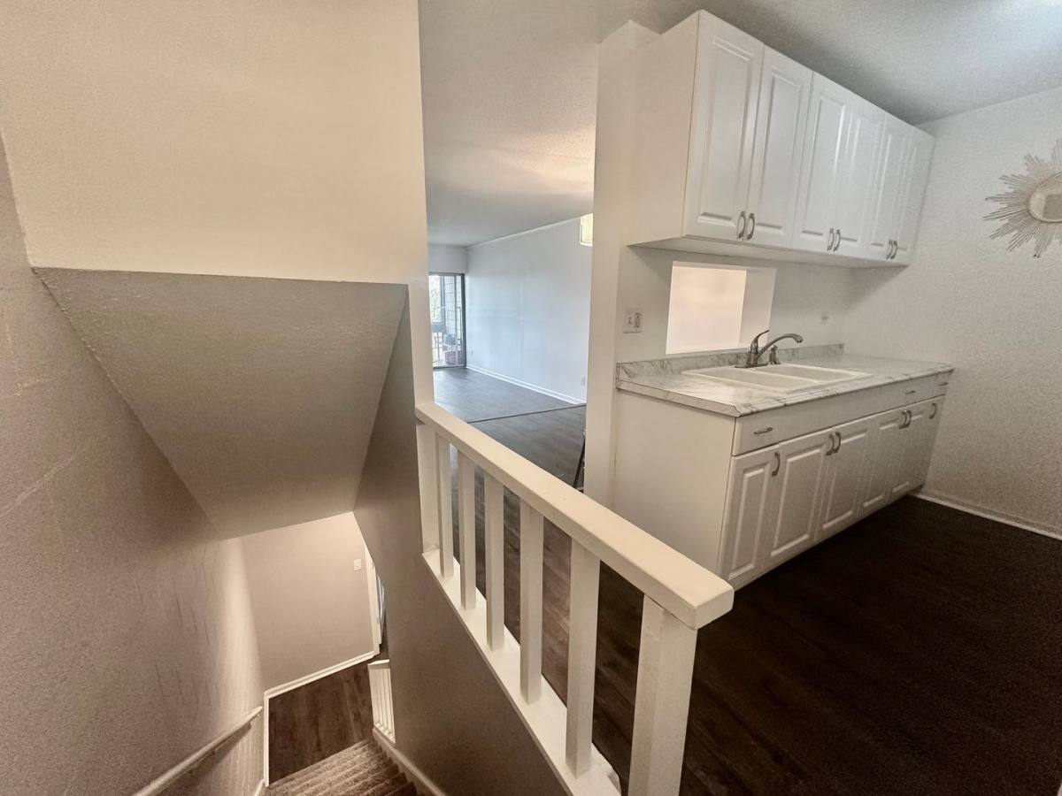 Apartment for rent at 380 Ramsey St, Saint Paul, MN 55102