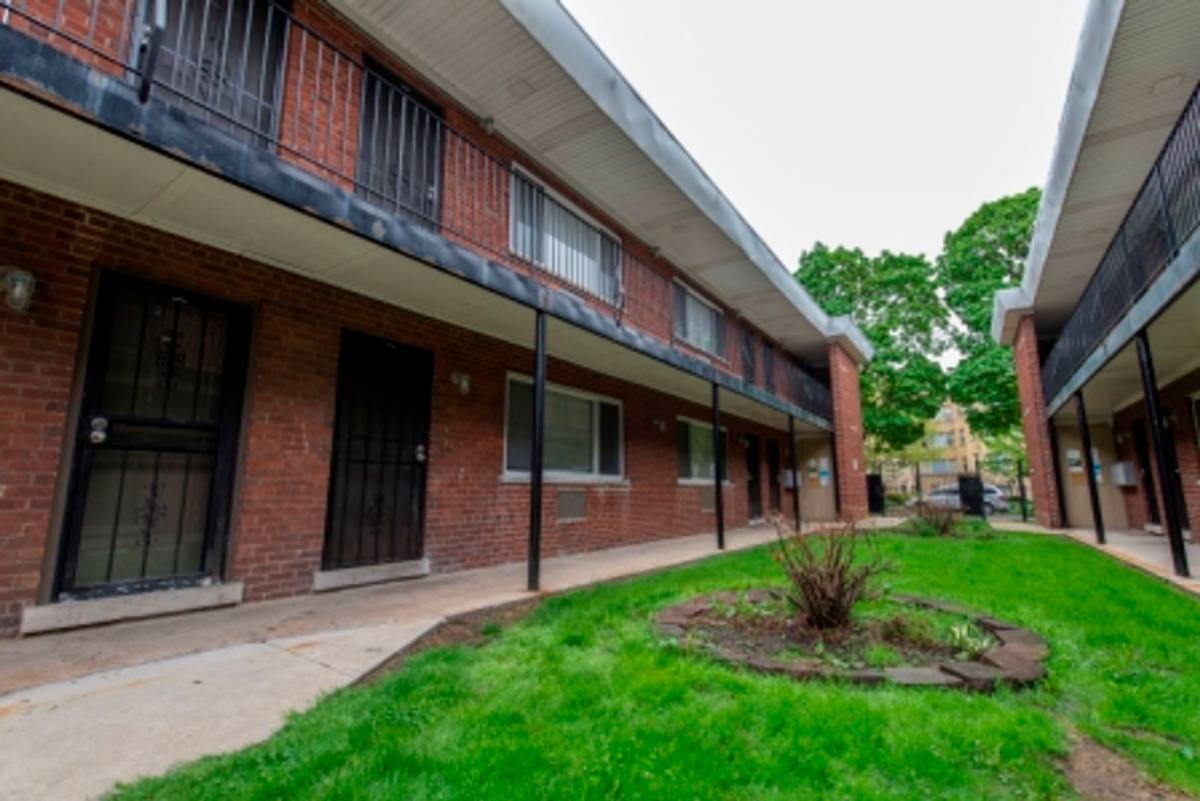 Apartment for rent at 8312 S Ingleside Ave, Chicago, IL 60619