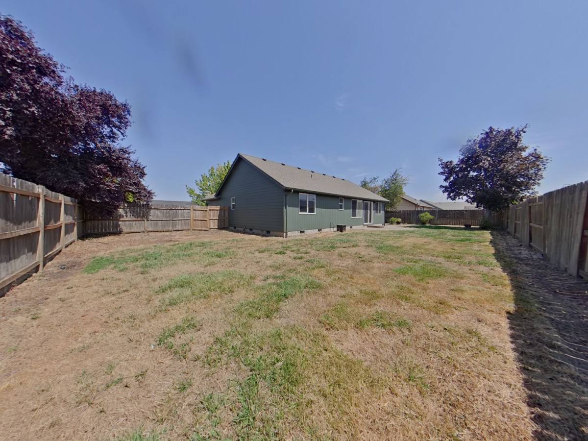 House for rent at 910 Arrow Leaf Ave, Harrisburg, OR 97446