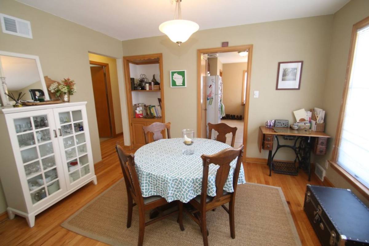 House for rent at 9105 Park Hill, Milwaukee, WI 53226