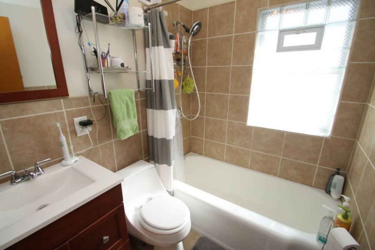 House for rent at 9105 Park Hill, Milwaukee, WI 53226