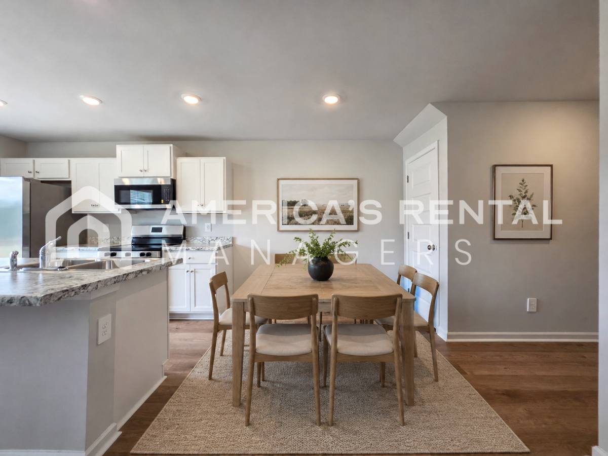 Townhouse for rent at 4115 Hudson Court, Decatur, AL 35603