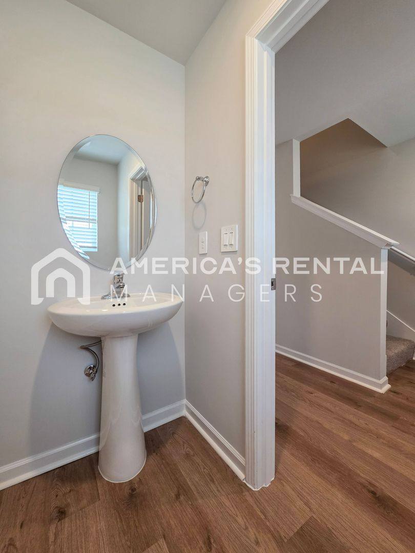 Townhouse for rent at 4115 Hudson Court, Decatur, AL 35603