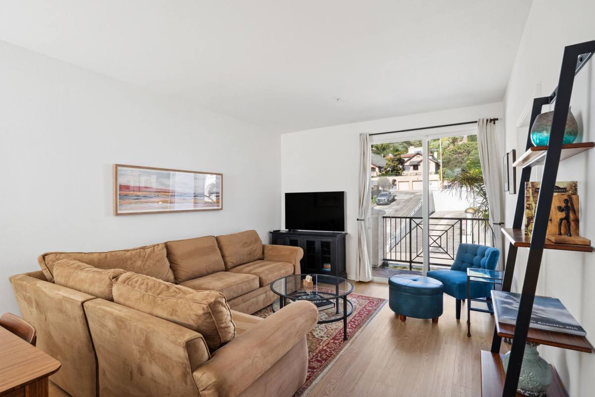 Condo for rent at 436 Poli St, Ventura, CA 93001