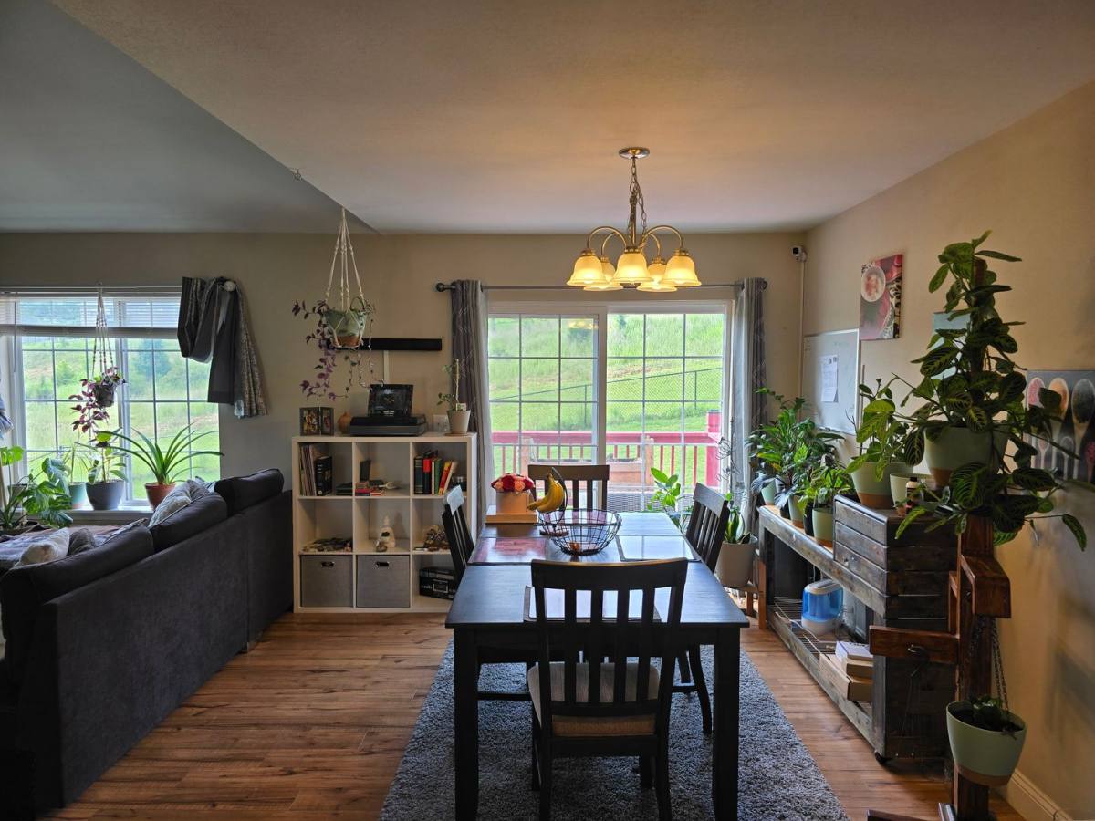 House for rent at 203 Ridgeview Dr, Saint Robert, MO 65584