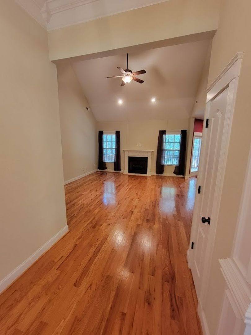 House for rent at 236 Ashland Oaks Dr, Catawba, SC 29704
