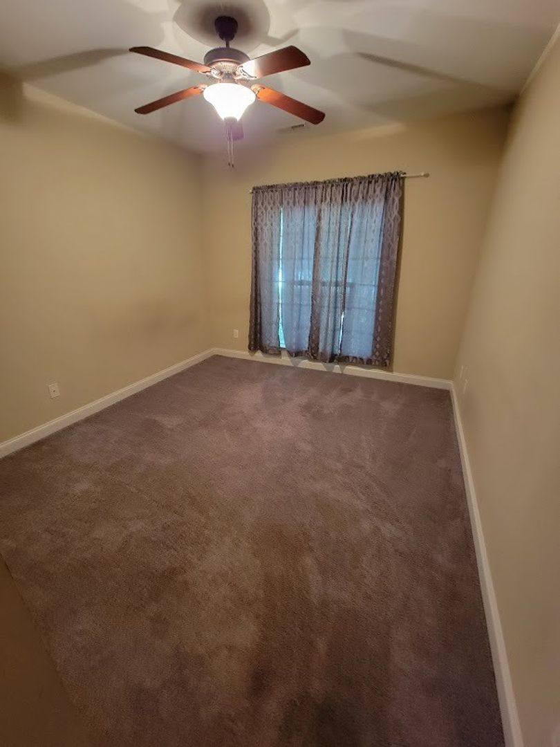 House for rent at 236 Ashland Oaks Dr, Catawba, SC 29704