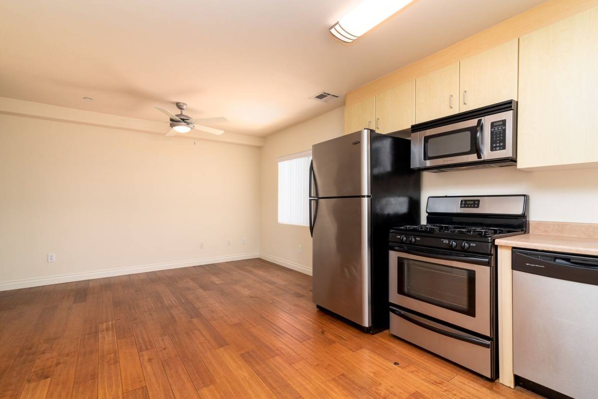 Apartment for rent at 3614 Motor Ave, Los Angeles, CA 90034