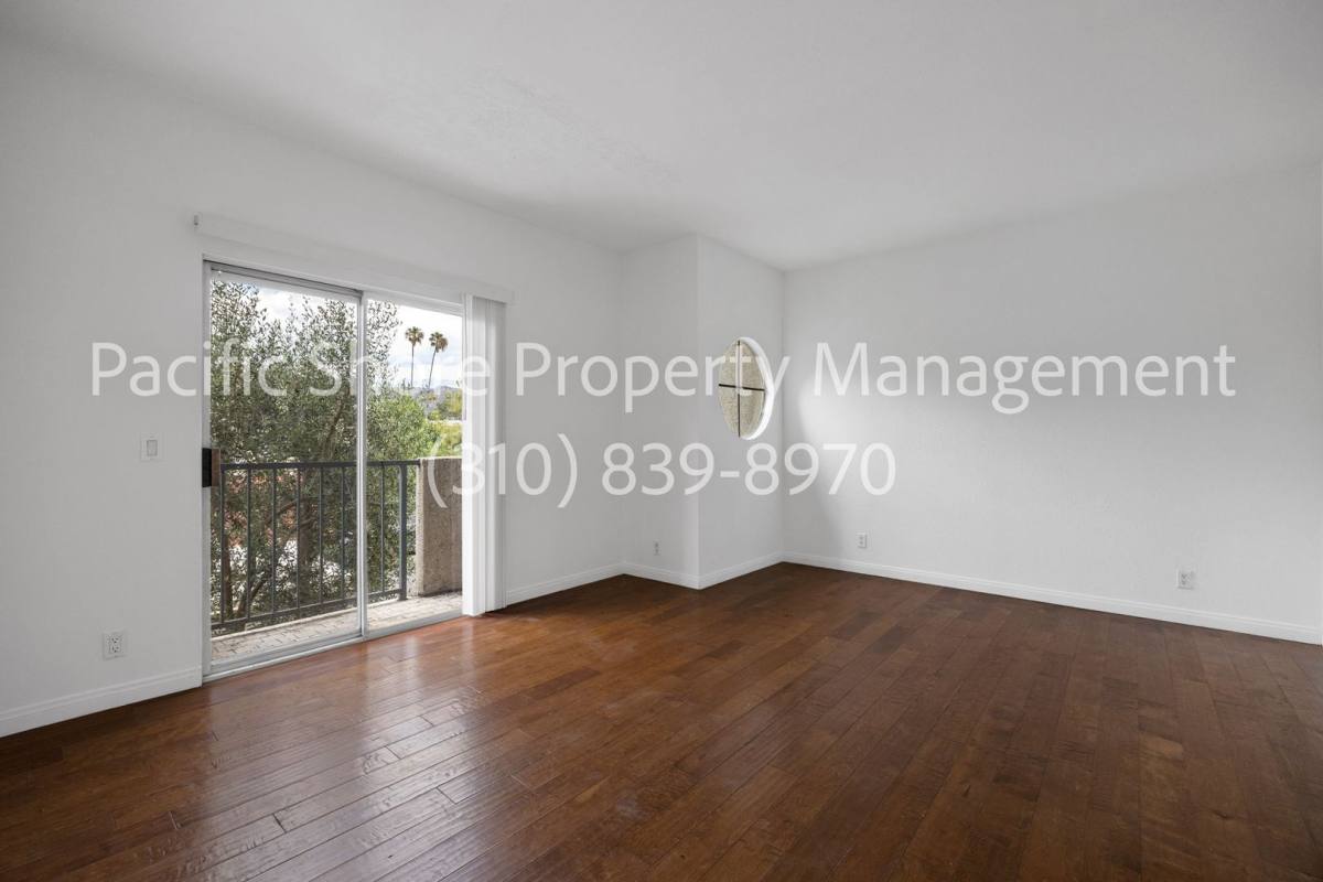 Apartment for rent at 2238 Las Colinas Ave, Los Angeles, CA 90041