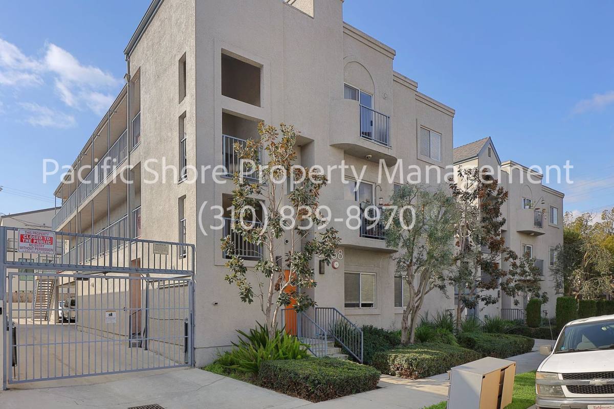 Apartment for rent at 2238 Las Colinas Ave, Los Angeles, CA 90041