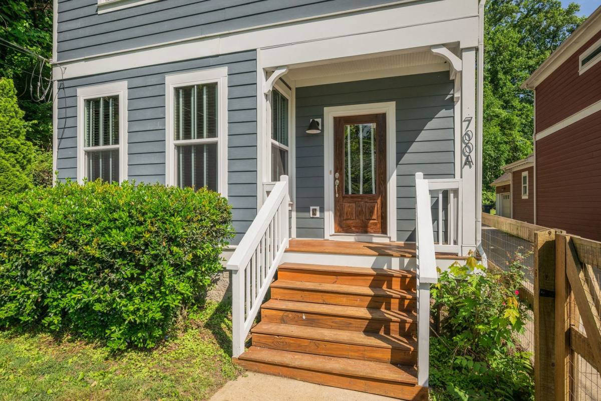 House for rent at 700A Eastland Court, Nashville, TN 37206