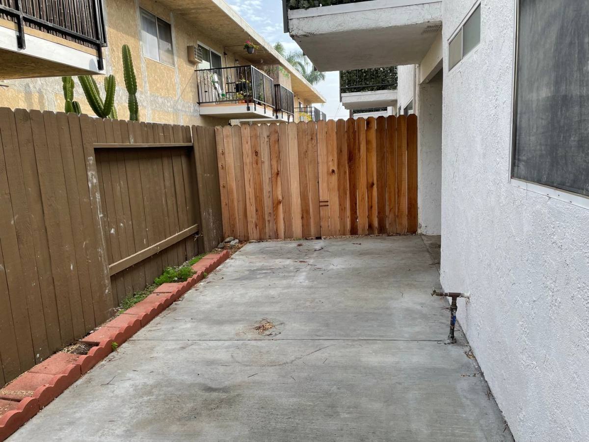 Apartment for rent at 2520 17th St, Huntington Beach, CA 92648