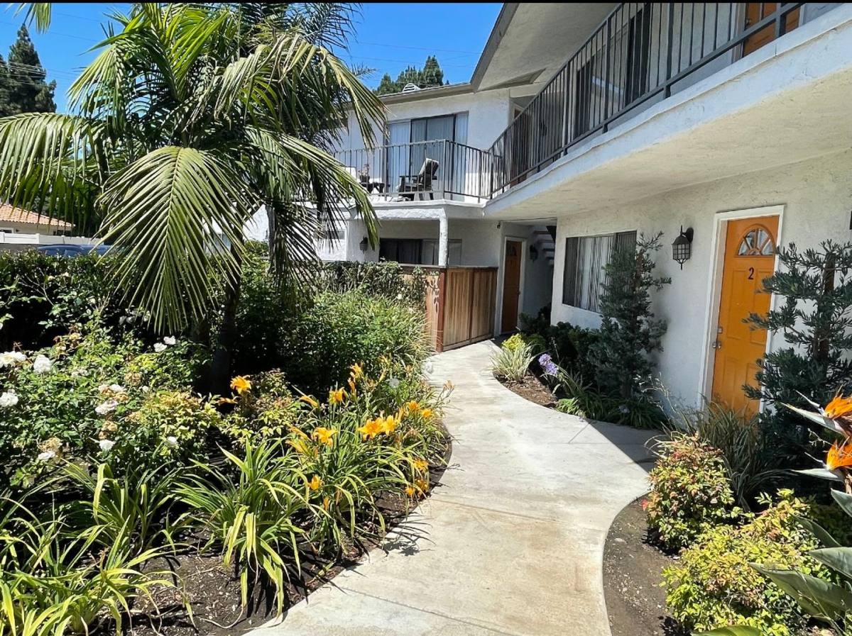 Apartment for rent at 2520 17th St, Huntington Beach, CA 92648