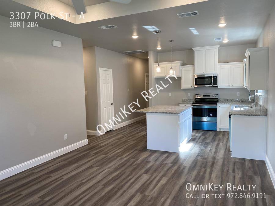 Apartment for rent at 3307 Polk St #A, Greenville, TX 75401