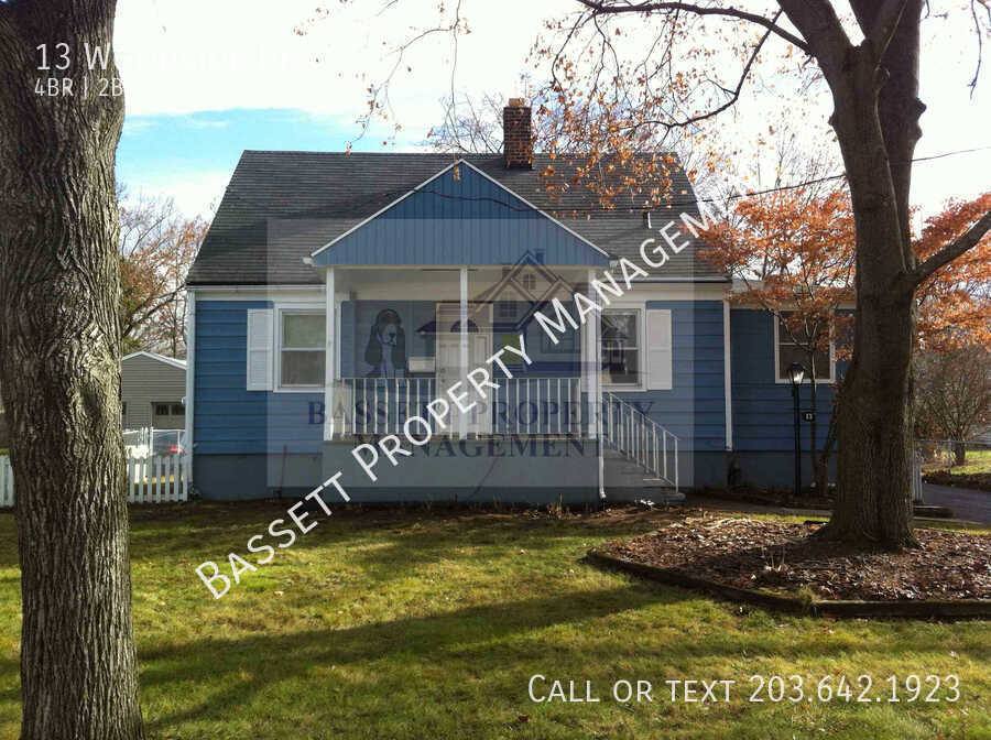 House for rent at 13 Woodside Dr, North Haven, CT 06473