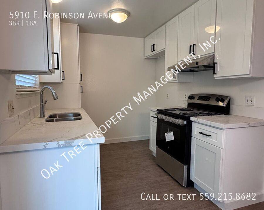 House for rent at 5910 E Robinson Ave, Fresno, CA 93727