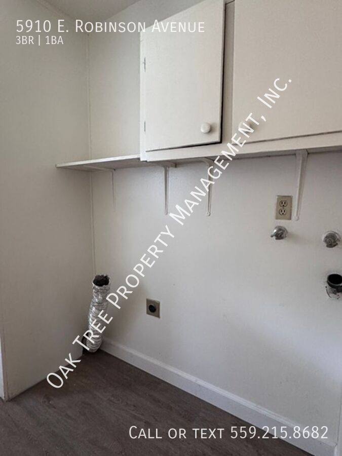 House for rent at 5910 E Robinson Ave, Fresno, CA 93727
