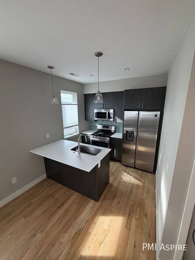 Townhouse for rent at 5151 W 10th Ave, Denver, CO 80204