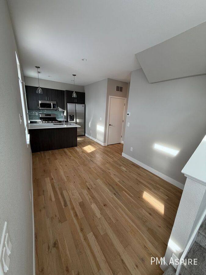 Townhouse for rent at 5151 W 10th Ave, Denver, CO 80204
