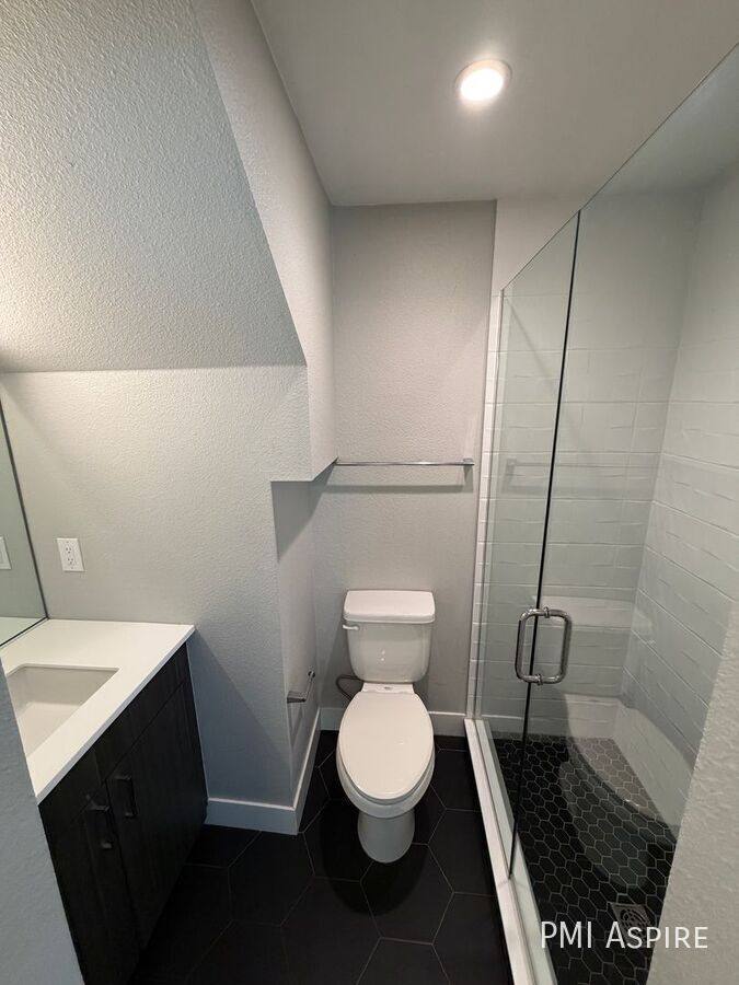 Townhouse for rent at 5151 W 10th Ave, Denver, CO 80204